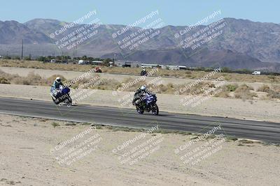 media/Oct-30-2025-Racers Edge (Thu) [[dabbdaf680]]/3-B Group/Session 3 (Turn 15 Inside)/